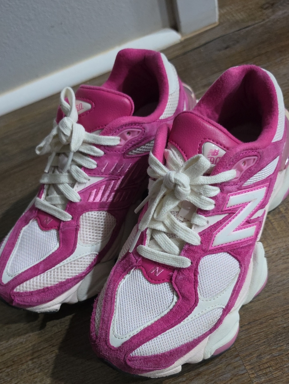 Pink New Balance 9060 Size 8.5 Womens Size 7 Mens Pink Rose - Picture 5 of 9